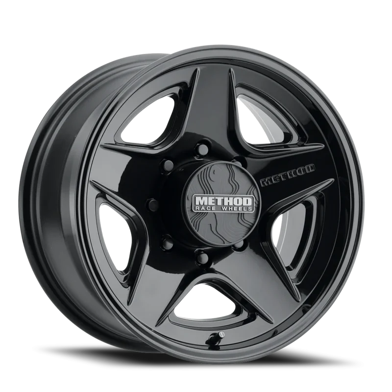 Method MR319 18x9 18mm Offset 8x6.5 BP 130.81mm CB Gloss Black Wheel