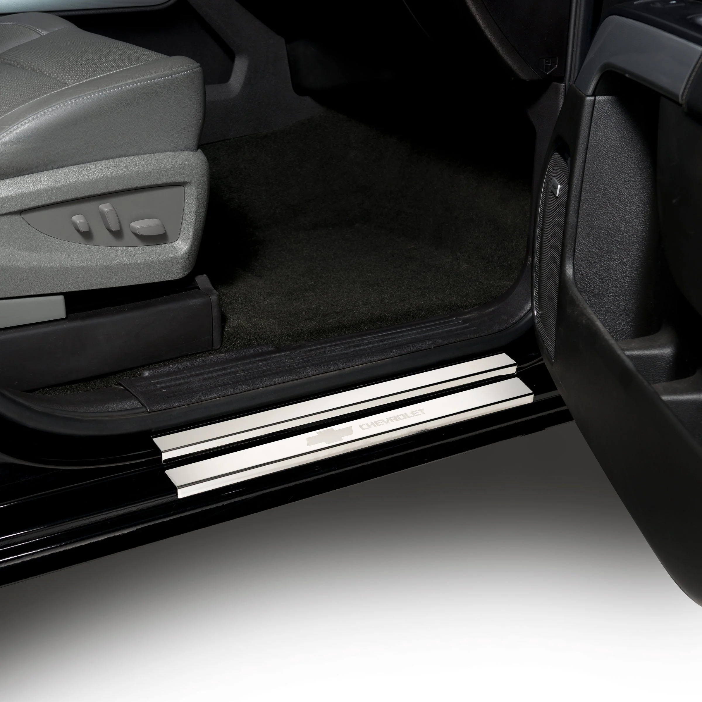 Putco 95173GM-1 - 14-18 Chevy Silv LD - Crew Cab w/ CHEVROLET Etching (8pcs) SS Door Sills