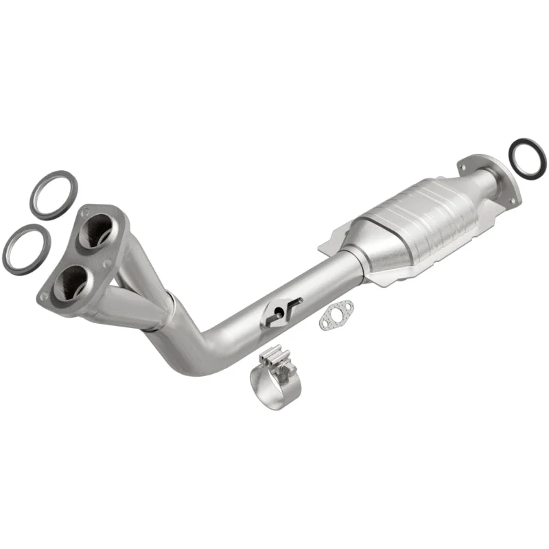 MagnaFlow Direct Fit Catalytic Converter 96-00 Toyota 4 Runner 2.7