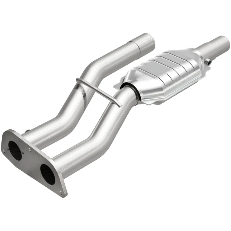 MagnaFlow Direct Fit Catalytic Converter 98 GM Truck 5.7L