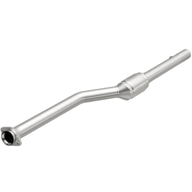 MagnaFlow Direct Fit Catalytic Converter 99-00 BMW 540i 4.4L PS Rear