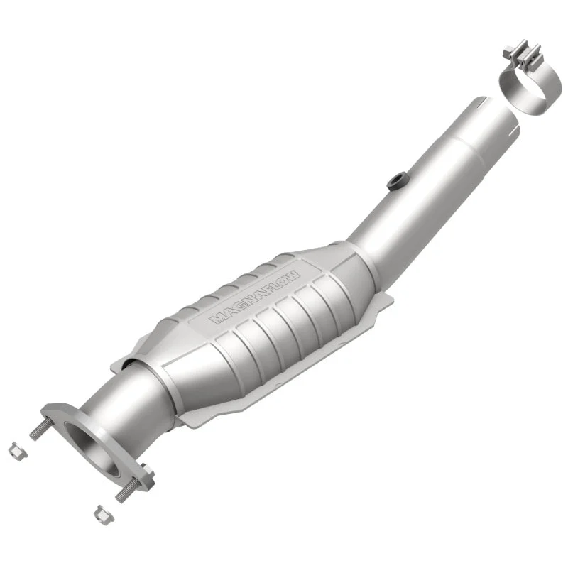 MagnaFlow Direct Fit Catalytic Converter GM 01-02 2500 Passenger Side 6L