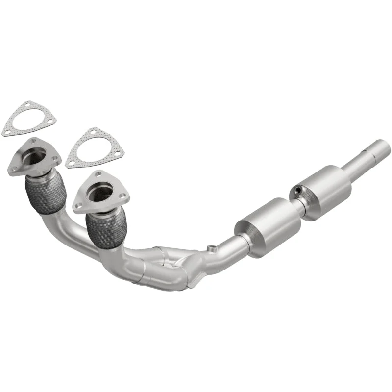 MagnaFlow Direct Fit Catalytic Converter 02-05 Golf 2.8L Underbody