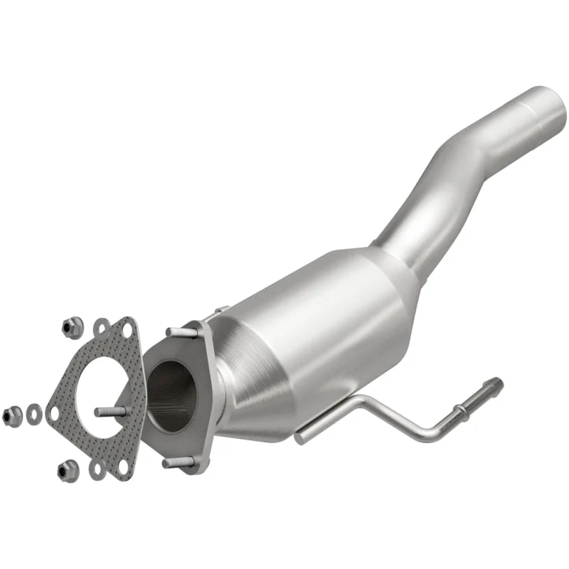 MagnaFlow Direct Fit Catalytic Converter 04-06 Porsche Cayenne 3.2L