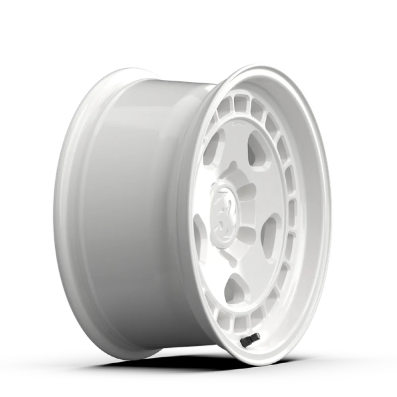 fifteen52 Turbomac HD Classic 17x8.5 / 5x127 BP / 0 ET / 71.5mm CB / 4.75in BS / Classic White Wheel