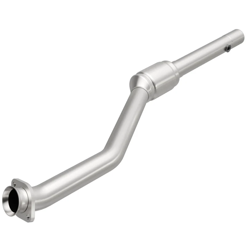 MagnaFlow Direct Fit Catalytic Converter 99-00 BMW 540i 4.4L DS Rear