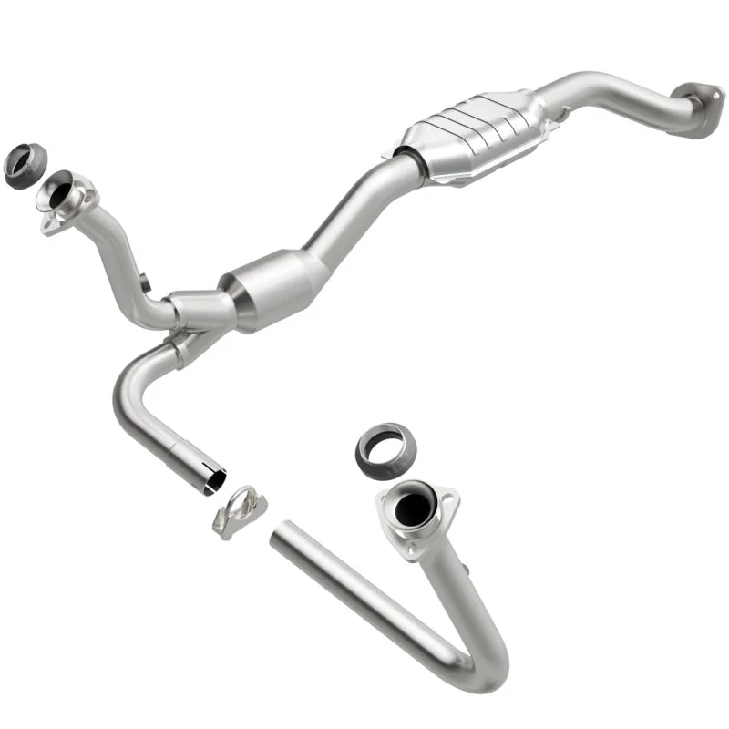 MagnaFlow Direct Fit Catalytic Converter 01-05 Chevy Blazer 4.3L 4WD
