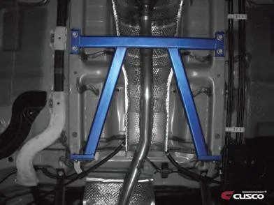 Cusco Power Brace ZVW40/ZVW41 Toyota Prius Center Underbrace