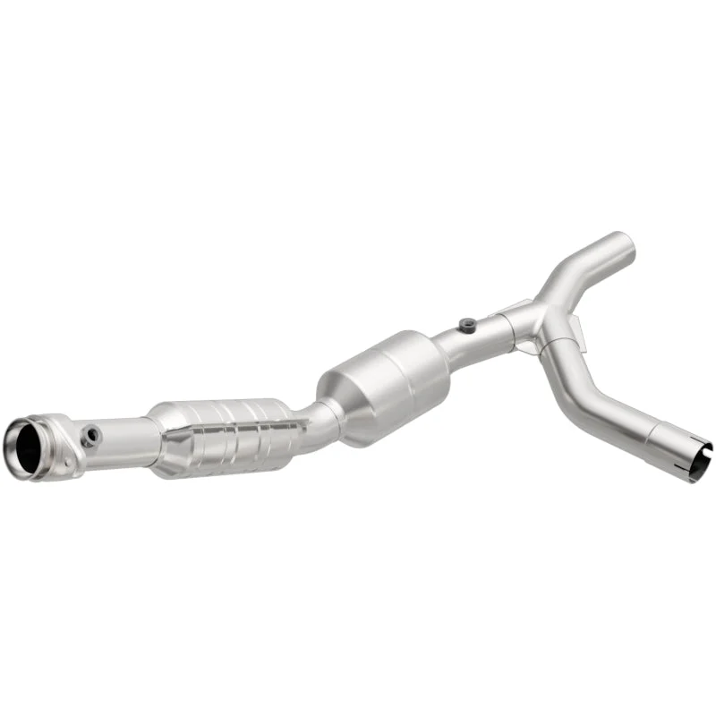 MagnaFlow Direct Fit Catalytic Converter 05-07 Ford E150 4.6L Passenger Side