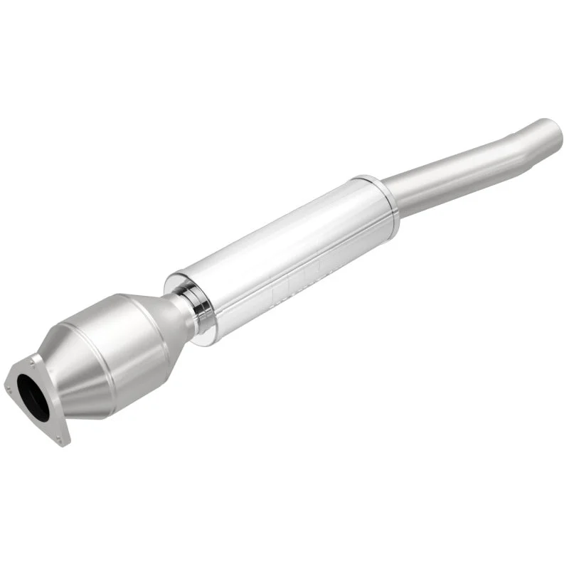 MagnaFlow Direct Fit Catalytic Converter 04/06 VW Phaeton 4.2L Rear Driver Side