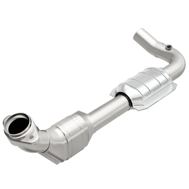MagnaFlow Direct Fit Catalytic Converter 00-04 Ford E150 4.6L Driver Side