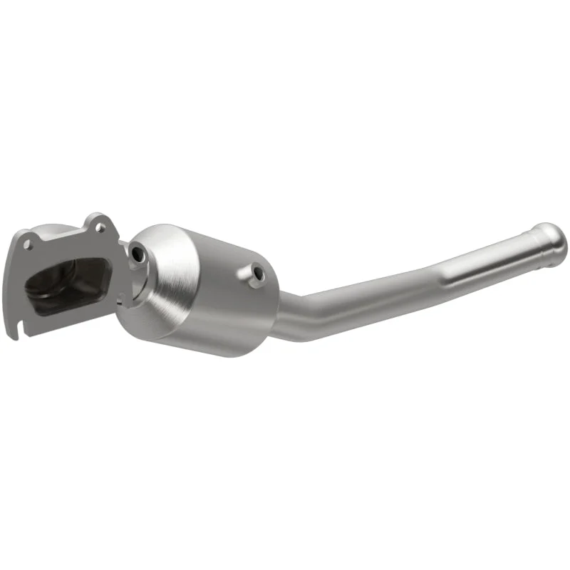 MagnaFlow Direct Fit Catalytic Conv 13-18 Dodge Durango 3.6L V6 / 13-18 Jeep Grand Cherokee 3.6L V6