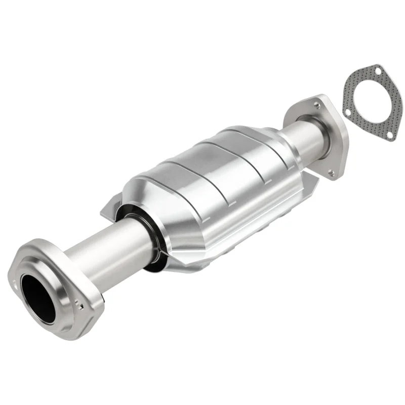 MagnaFlow Direct Fit Catalytic Converter 01/20/00-01 Jeep Cherokee 4.0L Rear (49 State)