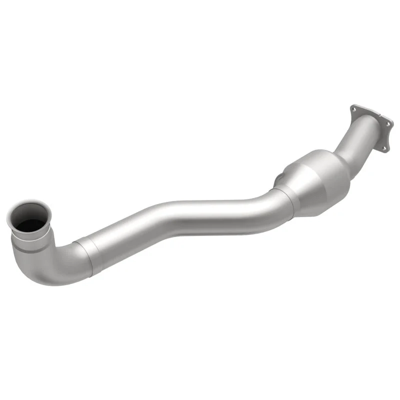 MagnaFlow Direct Fit Catalytic Converter01-05 GM Silv/Sierra 6.6L