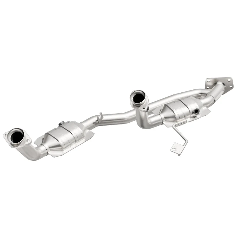 MagnaFlow Direct Fit Catalytic Converter 04 Ford Freestar 3.9L