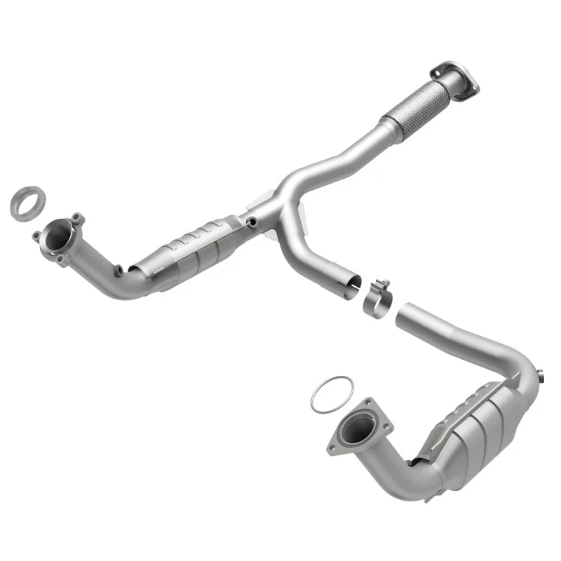 MagnaFlow Direct Fit Catalytic Converter 05-06 GMC Envoy XL Denali