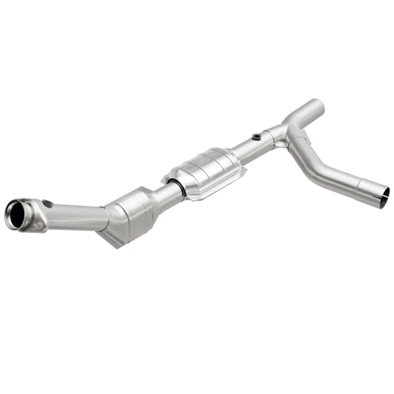 MagnaFlow Direct Fit Catalytic Converter 00-04 Ford E150 4.6L Passenger Side