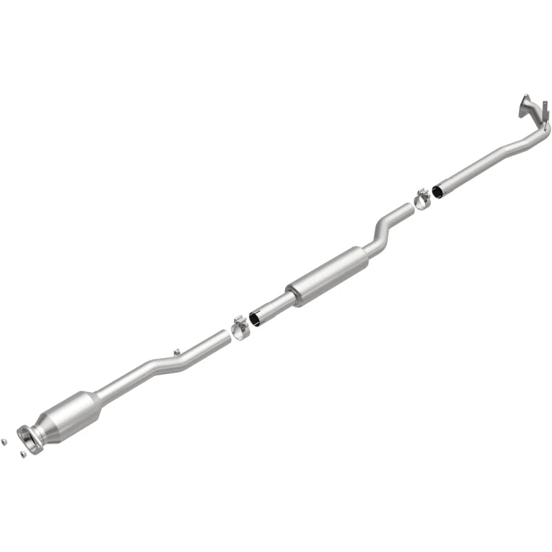 MagnaFlow 14-18 Mitsubishi Outlander Underbody 2.4L AWD Direct Fit Catalytic Converter