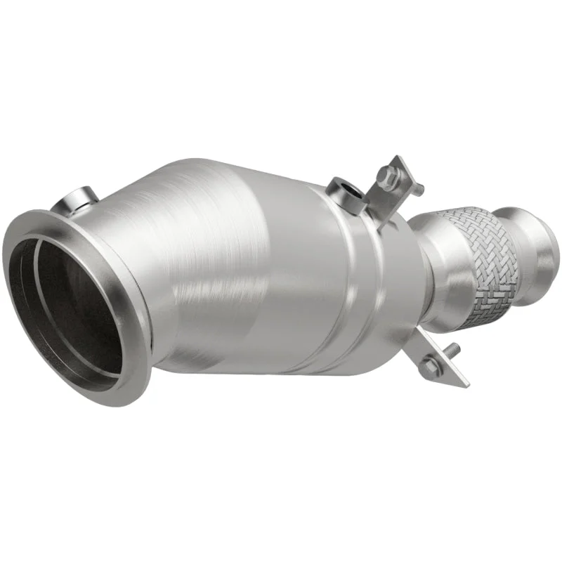 MagnaFlow Direct Fit Catalytic Converter 2016 BMW 428i 2.0L Underbody