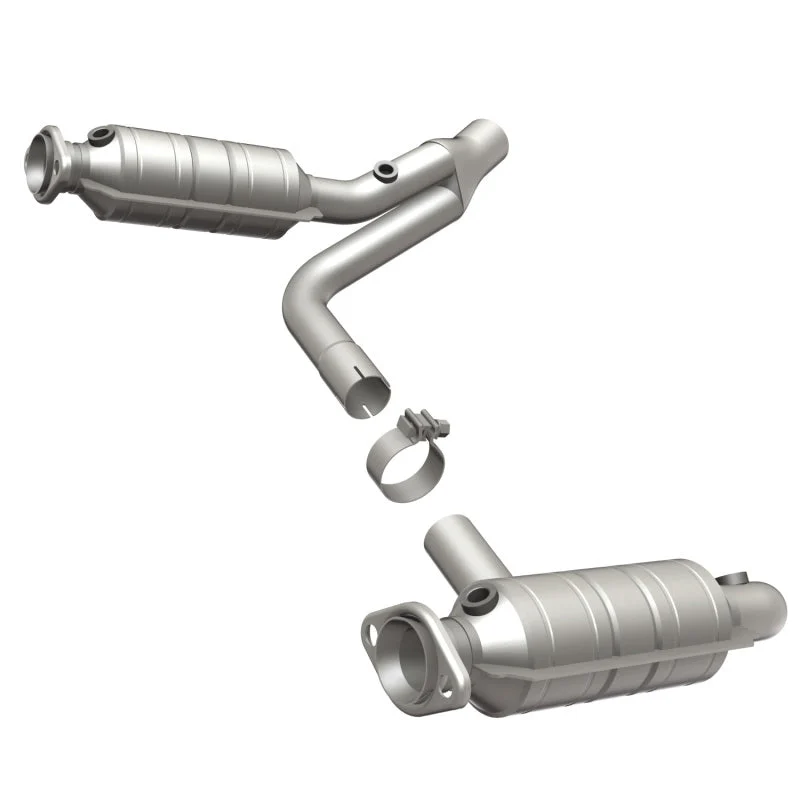 MagnaFlow Direct Fit Catalytic Converter Raider 2006 8 4.7L
