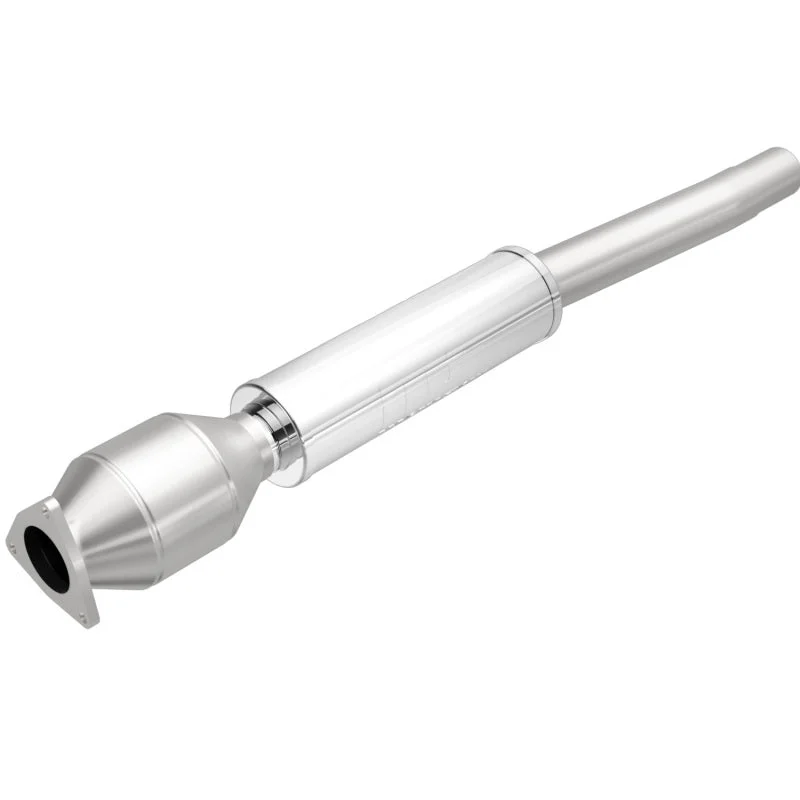 MagnaFlow Direct Fit Catalytic Converter 03-06 VW Phaeton 4.2L PS Rr