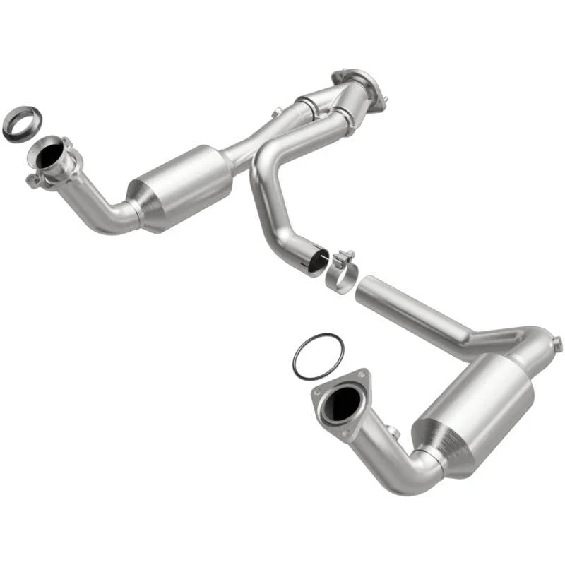 MagnaFlow DF Catalytic Conv OEM 2005 GMC Sierra/Chevrolet Silverado 1500/Cadillac Escalade Underbody