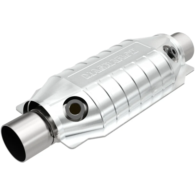 MagnaFlow Universal Catalytic Converter 2.00 inch with Dual O2 Rear CA