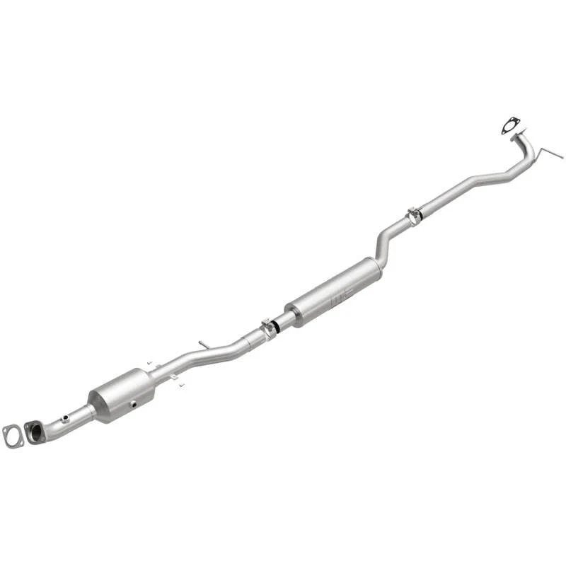 MagnaFlow Direct Fit Catalytic Converter 2011-2013 Outlander L4 2.4 OEM Underbody