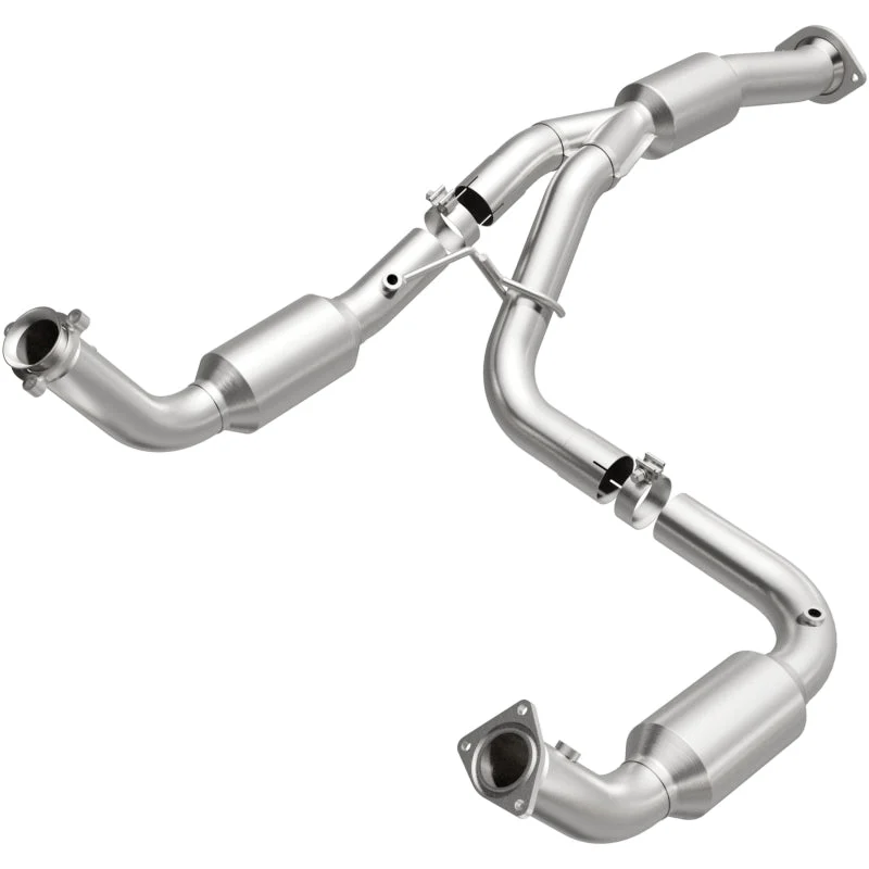 MagnaFlow 12-14 Chevrolet Silverado 2500 HD 6.0L Direct Fit Converter