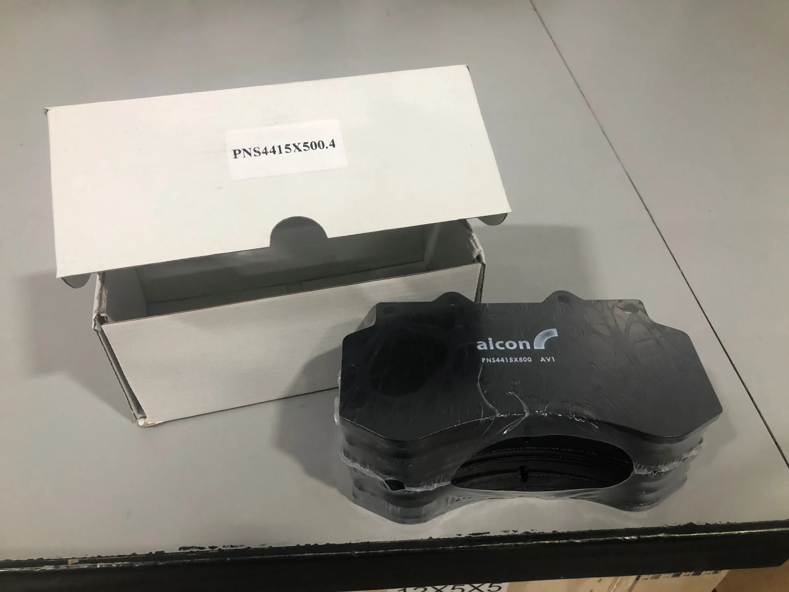 Alcon - CIR15 caliper brake pad - PNS4415X500.4